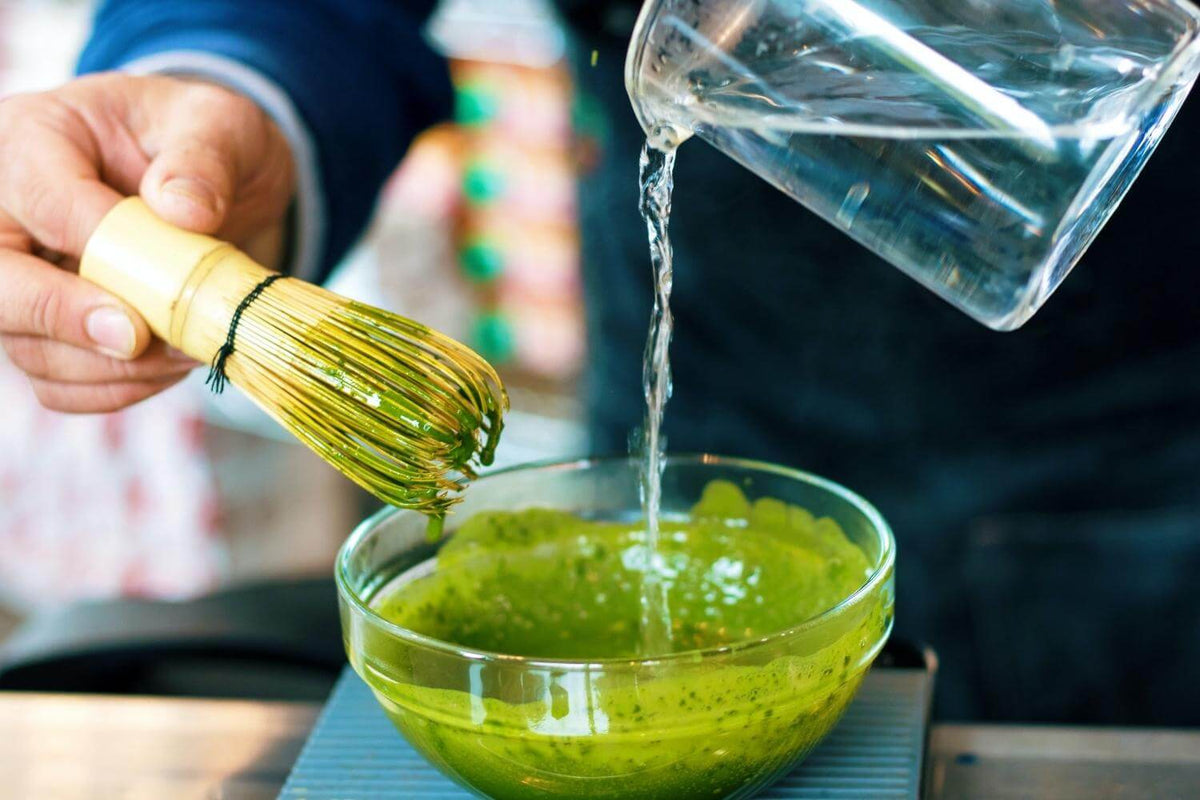 How To Whisk Matcha Properly